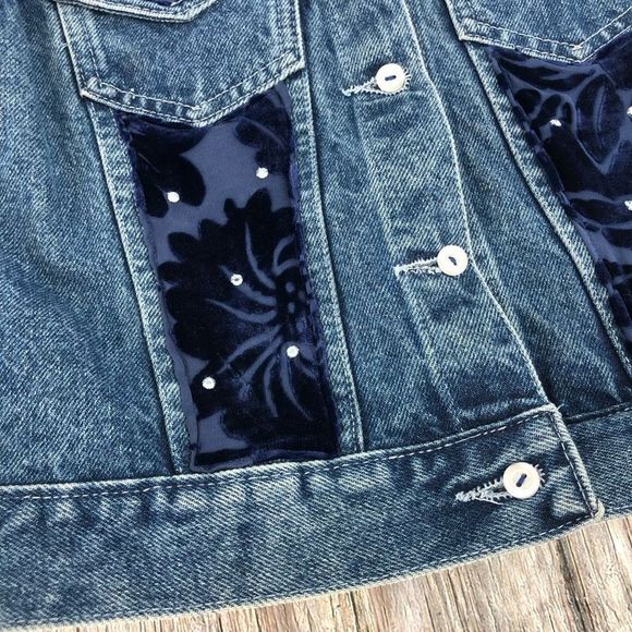 90’s Vintage Denim Floral Burnout Rhinestone Button Front Collared Vest Small - Picture 5 of 10